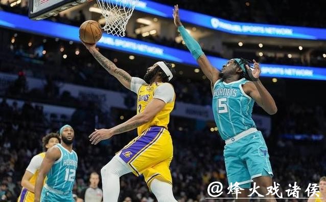 浓眉42+23詹姆斯22+7+8 湖人力克黄蜂4连胜 浓眉42+23詹姆斯22+7+8 湖人力克黄蜂4连胜
