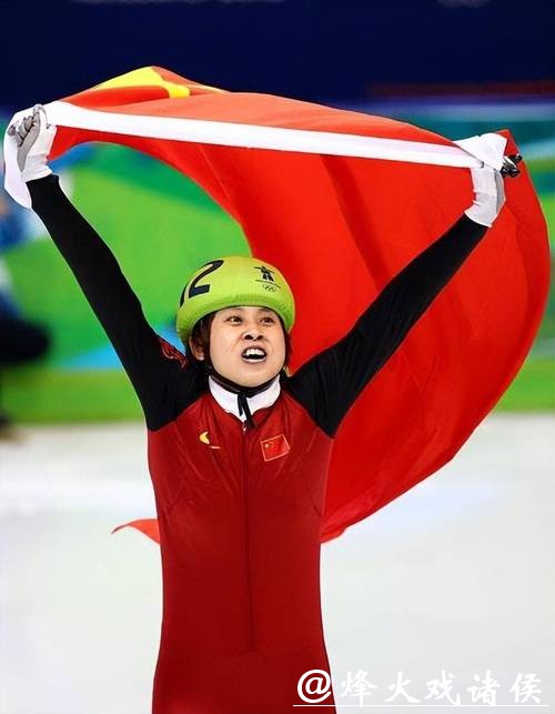 王濛含泪力挺中国队:永远相信短道速滑队,男子5000米接力金牌必属中国 王濛含泪力挺中国队:永远相信短道速滑队,男子5000米接力金牌必属中国